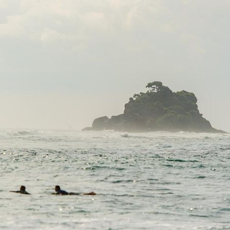 Ram'S Surfing Beach,Midigama East Ngoại thất bức ảnh