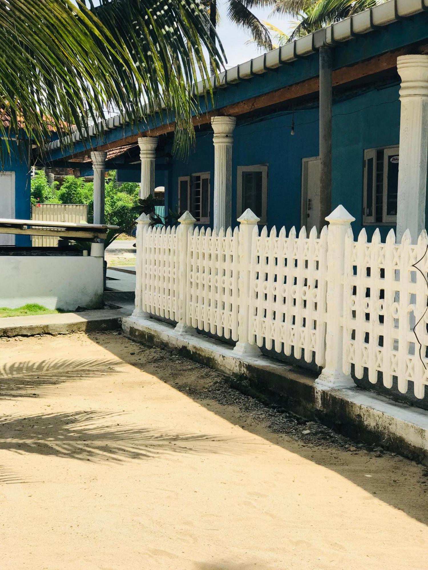 Ram'S Surfing Beach,Midigama East Ngoại thất bức ảnh
