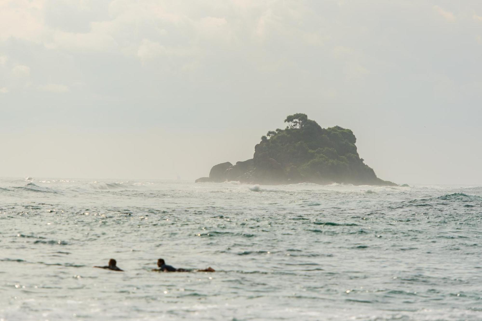 Ram'S Surfing Beach,Midigama East Ngoại thất bức ảnh