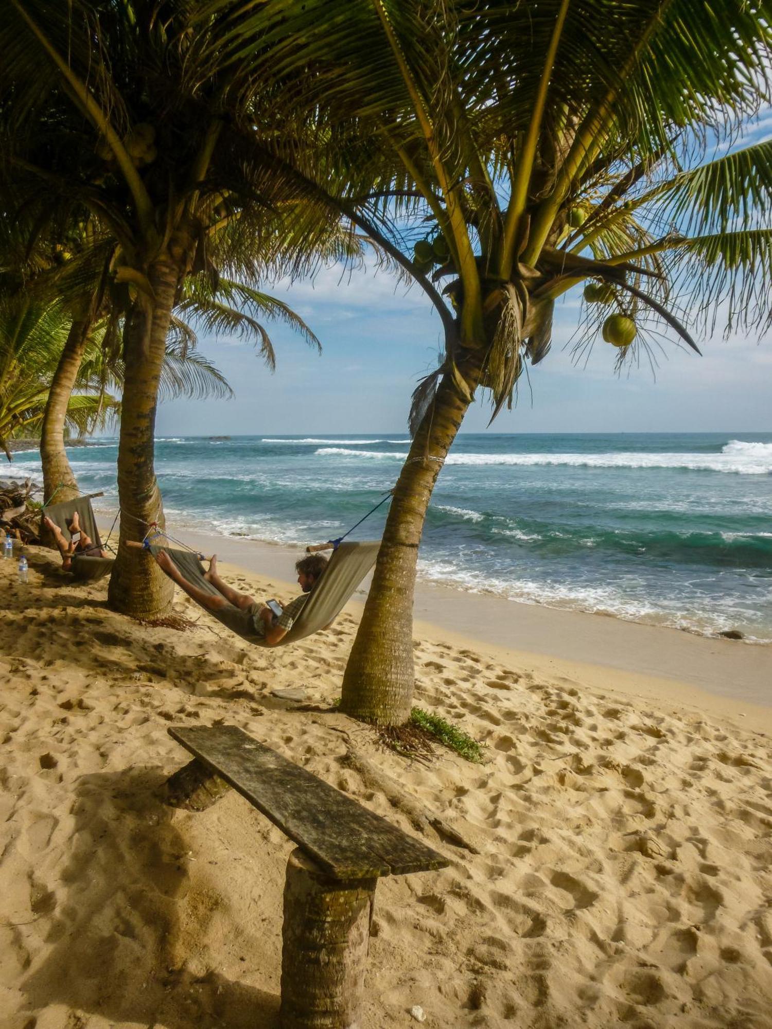 Ram'S Surfing Beach,Midigama East Ngoại thất bức ảnh