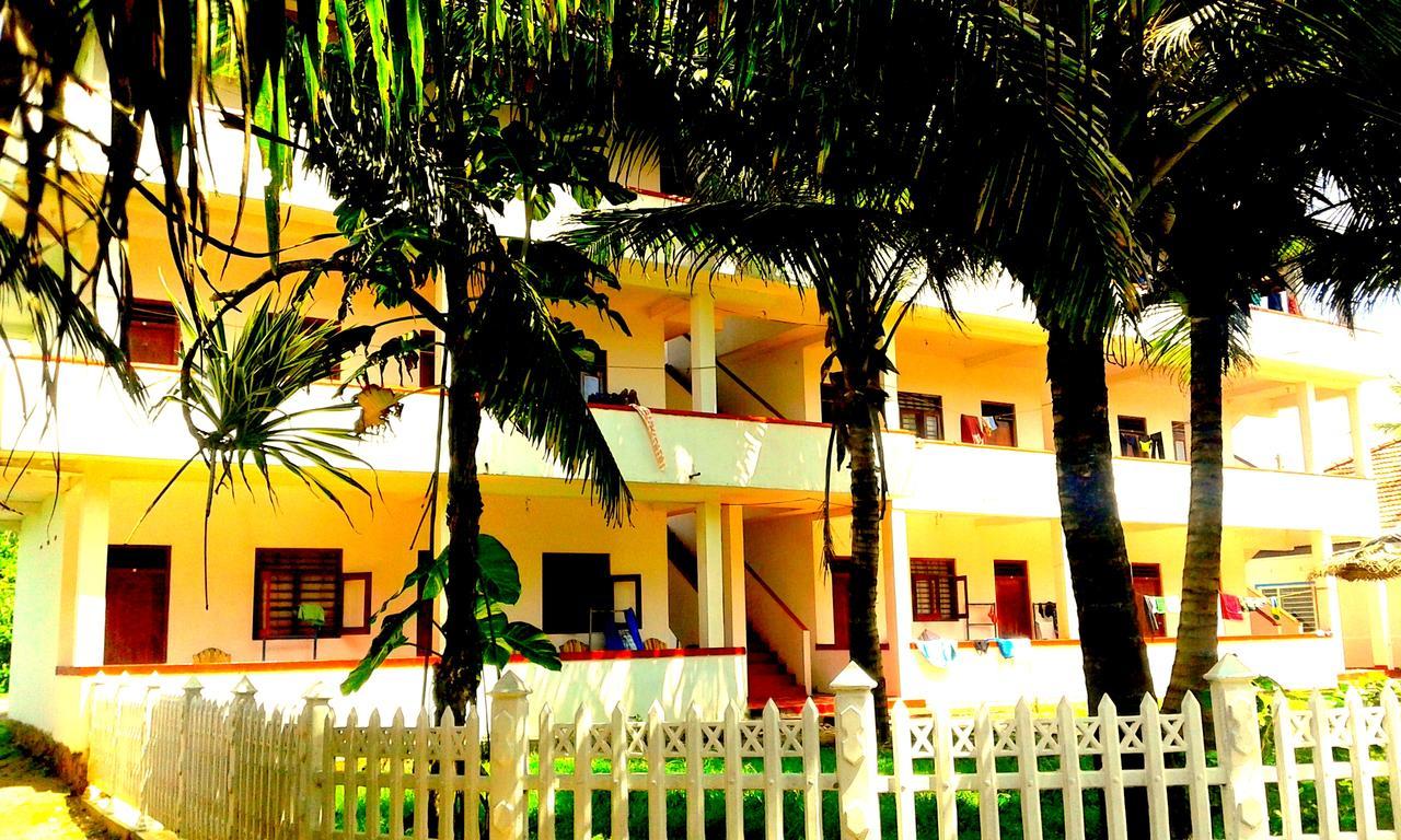 Ram'S Surfing Beach,Midigama East Ngoại thất bức ảnh