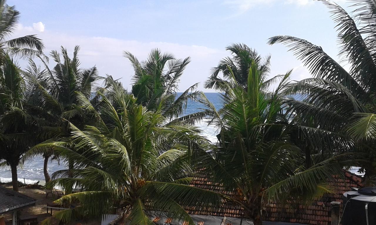 Ram'S Surfing Beach,Midigama East Ngoại thất bức ảnh