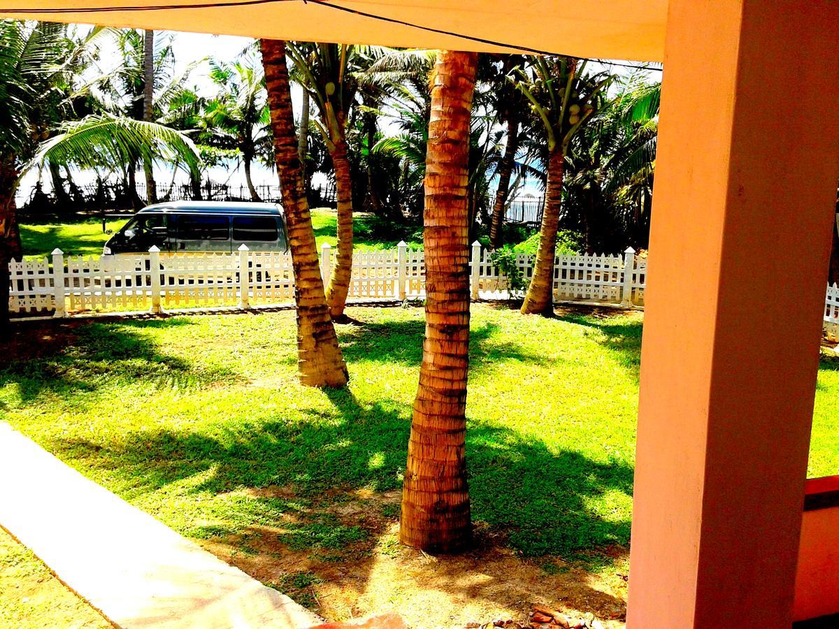 Ram'S Surfing Beach,Midigama East Ngoại thất bức ảnh