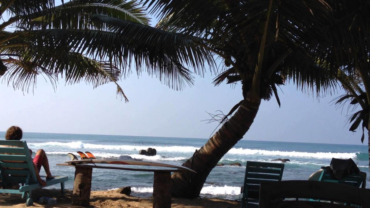 Ram'S Surfing Beach,Midigama East Ngoại thất bức ảnh